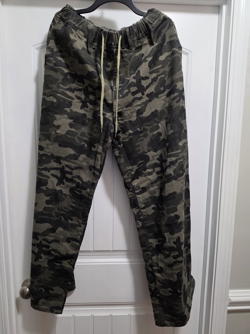 Womens Camouflage Drawstring Pants - Olive Camo